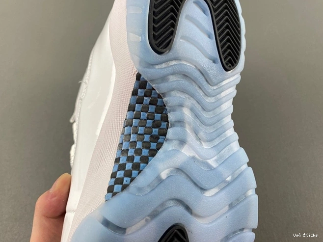 Legend CT8012-104 11 692  (2024) Blue Retro Jordan TopPick 0822